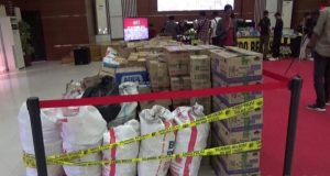 Palsukan Barang Kadaluarsa, Polres Metro Bekasi Amankan Tiga Pelaku