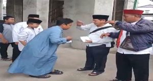 Pj Kepala Desa Sukadanau Gandeng Tokoh Masyarakat Lakukan Jumat Berkah