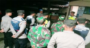 Sinergi TNI-POLRI: Patroli Gabungan Polsek Ulim dan Koramil 22 Ulim Amankan Wilkum Polsek Ulim Menyambut Tahun Baru 2025