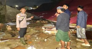 Cuaca Ekstrem Sebabkan Bangunan Ponpes Al-Mansyur Islamic Ambruk