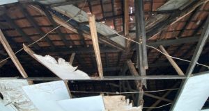 Masyarakat berharap kepada Pemerintah Pesawaran Agar Aula Kantor Camat Tegineneng dapat segera di perbaiki