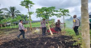 Dorong Peningkatan Swasembada Pangan, Polsek Pontianak Utara Dialog Bersama Petani Sayuran Diwilayahnya