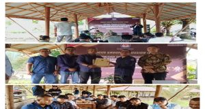 KPU Ketapang memberikan penghargaan kepada DPC PWRI Kabupaten Ketapang