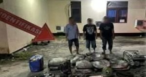 Satreskrim Polres Sambas Amankan 9 Penambang Emas Ilegal di Divisi 6 PT WHS 2