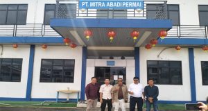 Kelangkaan Gas LPG 3 Kg, Komisi II DPRD Kota Singkawang Lakukan Sidak ke Sejumlah Stasiun Pengisian Bulk Elpiji (SPBE)