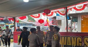 Pastikan Situasi Aman, Kapolda Kalbar Pantau Langsung Pos Pengamanan Imlek di Singkawang