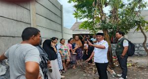 Serap Aspirasi Masyarakat, Kades Karangsari Bao Umbara Turun Langsung Ke Warganya