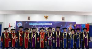 Amikom Puwokerto Miliki Guru Besar Pertama