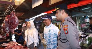 Kapolres Belitung Bersama Dinas Perdagangan Cek Ketersediaan Barang Pokok Jelang Ramadhan 1446 H