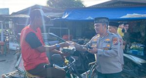 Polres Inhil Gelar Program “Bertamasya”, Bagikan Takjil untuk Masyarakat