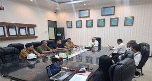 Pengecekan Produksi Minyak Goreng Jenis Minyak Kita di PT. Wilmar Cahaya Indonesia Tbk