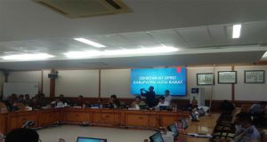 Rapat Dengar Pendapat Di Gedung DPRD Kutai Barat Polres Dan Tim Widodo R , Tak Hadir