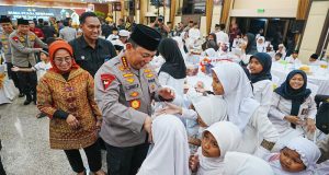 Berbagi Takjil dan Buka Puasa Bersama, Kapolri Perkuat Sinergi Dengan Media dan Masyarakat