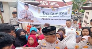 Polres Inhil Berbagi Takjil Gratis, Pererat Silaturahmi di Bulan Ramadhan