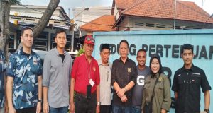 Forum Silaturahmi Akbar Arek Suroboyo Berbagi Takjil Di Bulan Suci Ramadhan