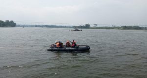 Pencarian Korban Tenggelam Anak (12) Terus Berlangsung di wilayah Sasak Bodas Desa Cangkorah KBB