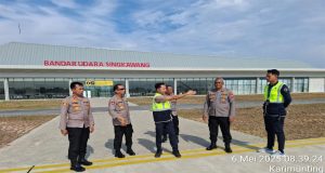 Jelang Kunjungan Kerja Kapolri, Dir Polairud Polda Kalbar Tinjau Bandara Singkawang