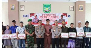 Kapolresta Barelang Serap Langsung Aspirasi Warga Sekupang dalam Jumat Curhat