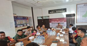 Kapolres Ketapang dan Ketua Bhayangkari Lakukan Kunjungan Kerja ke Polsek Jelai Hulu