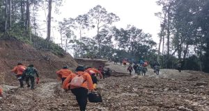 Hari Ini Tim Gabungan Temukan 1 Korban Banjir Bandang Di Pegunungan Arfak