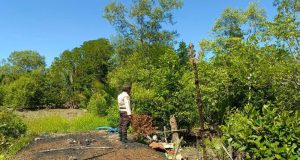 Bhabinkamtibmas Sungai Nyiur Gelar Patroli dan Sosialisasi Larangan Membakar Hutan dan Lahan