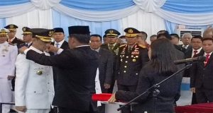 Gubernur Sulawesi Utara Mayjen TNI (Purn) Yulius Selvanus, SE, Akhirnya Melantik Welly Titah dan Nona Anisya Gretsya Bambungan, SE