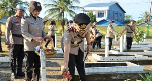 Jelang Peringatan Hari Bhayangkara ke-79, Polres Ketapang Laksanakan Ziarah dan Tabur Bunga di TMP Tanjungpura Ketapang