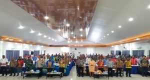 Tegaskan Komitmen Pembangunan, Bupati Waropen FX Mote Tutup Proses RPJMD