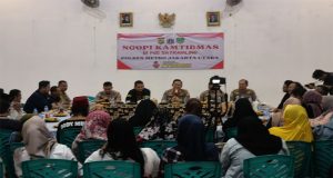 Kapolres Jakarta Utara KOMBES POL H. AHMAD FUADY, S.H., S.I.K., M.H., Gelar “Ngopi Kamtibmas” Bersama Warga RW 01 Kelurahan Cilincing Jakarta Utara