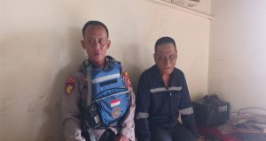 Personel Sat Polairud Polres Ketapang Laksanakan Sambang ke Kapal yang Lego Jangkar di Sungai Pawan