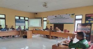 Bhabinkamtibmas Polsek Sandai Hadiri Pembentukan Pos Bantuan Hukum dan Panitia HUT Desa Istana ke-10