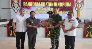 Pangdam XII/Tpr Ramah Tamah Bersama Forkopimda Kabupaten Kapuas dan Pulang Pisau
