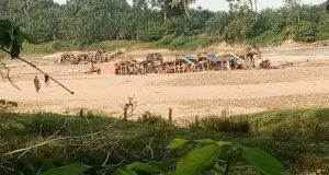 Penindakan Terakhir Baru Dua Hari Lalu Katanya Dimusnahkan dan Disapu Bersih PETI di Cirenti Oleh Polseknya Namun Hari Ini Ditemukan Semakin Banyak Jumlah PETI