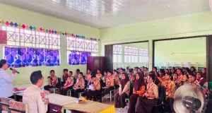 Bhabinkamtibmas Koto Garo Laksanakan Police Goes to School dalam kegiatan MPLS
