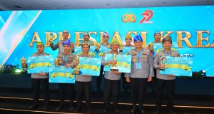 Sabet Juara III, Polres Ketapang Terima Penghargaan Lomba Kampung Bebas Narkoba dalam Acara Awarding Day Apresiasi Kreasi Polri untuk Masyarakat