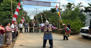 Kapolsek Jelai Hulu Hadiri Pembukaan TMMD Imbangan Ke-125 Tahun 2025 Kodim 1203/ Ketapang di Desa Sidahari Kecamatan Jelai Hulu