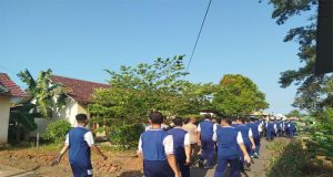 Jaga Kebugaran Personil Polres Ketapang Gelar Olahraga Jalan Kaki