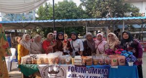 Dapat Penghargaan Penjualan Stand Terbaik, Ketua Forum UMKM Bupati Tanggamus Ucapkan Terimakasih
