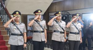 Kapolda Kepri Pimpin Upacara Sertijab Kayanma dan Koorspripim Polda Kepri