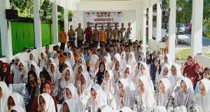 Hijaukan Bumi: Cipayung Plus, Polda Riau Berkolaborasi Dalam Penanaman Pohon di SMK IT Al Izhar