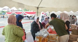 Polda Babel Gelar Gerakan Pangan Murah Di Bhaypark, Bantu Warga Beli Beras Harga Terjangkau