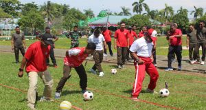 Tawa, Ceria, dan Kebersamaan Warnai Lomba Memeriahkan HUT Ke-80 Republik Indonesia di Kodim 1202/Singkawang