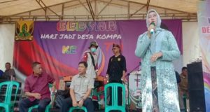 Kadis DPMD Drs Gungun Gunardi Mewakili Bupati Sukabumi, Dalam Rangka Gebyar Hari Jadi Desa Kompa Yang Ke-72 Tahun