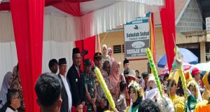 Danramil 07/Tilatang Kamang, Letda TNI – AD Asmanto : Pawai Alegori Perkuat Persatuan dan Kebersamaan Serta Kedaulatan Negara