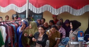 Peringati Hari Jadi Ke-77 Polwan, Polda Kalbar Gelar Bakti Sosial Berbagi Pakaian Layak Pakai
