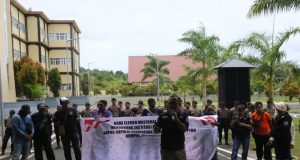 Polda Papua Barat Terima Aspirasi Elemen Masyarakat Tolak Pemecatan Kompol Kosmas Kaju