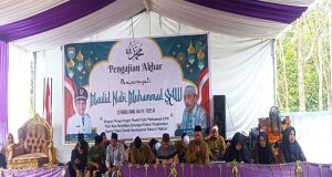 Meski di Guyur Hujan Deras Peringatan Maulid Nabi di Desa Tanjung Makmur Berlangsung Hidmat