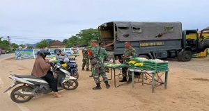 Koramil 1202-03/SKH Gelar Penjualan Beras SPHP, Warga Antusias Serbu Lokasi