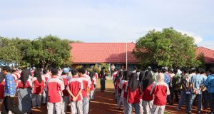 Kapolres Beltim Pimpin Apel Pagi Di SMK N 1 Manggar, Ajak Pelajar Jauhi Geng Motor