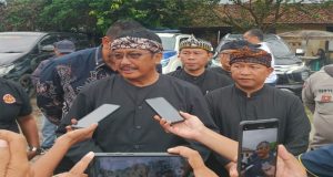 Kadis DPMD Drs Gungun Gunardi Hadiri Hari Jadi Desa Nagrak Selatan Yang Ke-45 Tahun